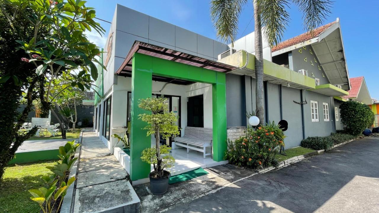 Planters Guest House Yogyakarta Exterior foto