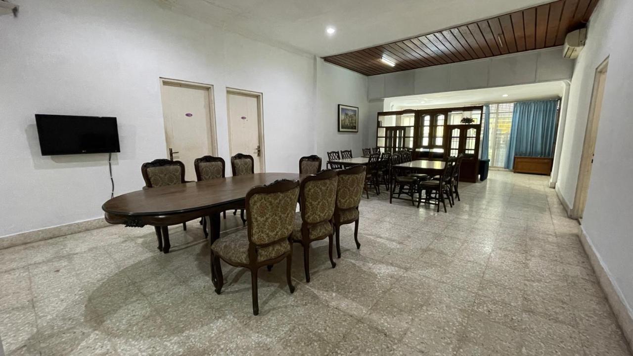 Planters Guest House Yogyakarta Exterior foto